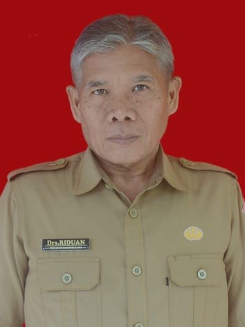 Drs. RIDUAN - SMA Negeri 1 Payaraman